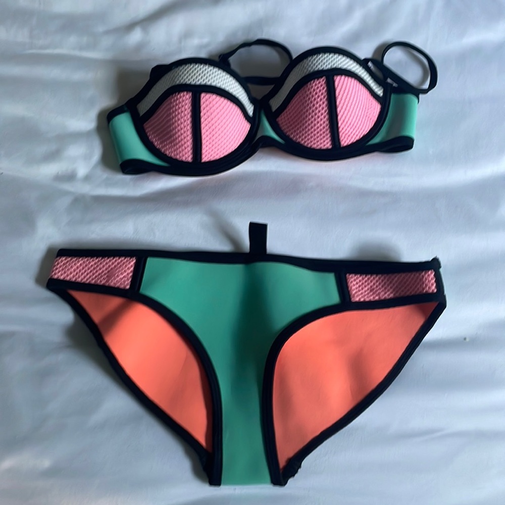 Triangle bikini top. Great condition